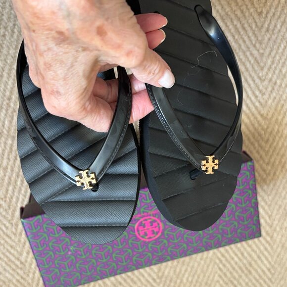 Tory Burch Kira Flip Flop - Picture 5 of 12